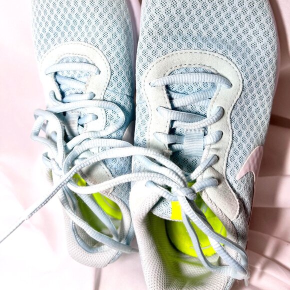 Nike Women's Tanjun Glacier Blue & White Running Shoes/Sneakers-Lace Up-Sz 6 - Picture 11 of 16